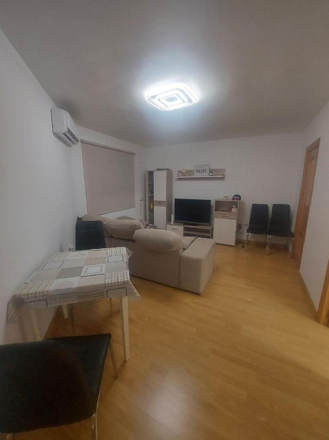 Habitacion Matrimonio Албасете Екстериор снимка